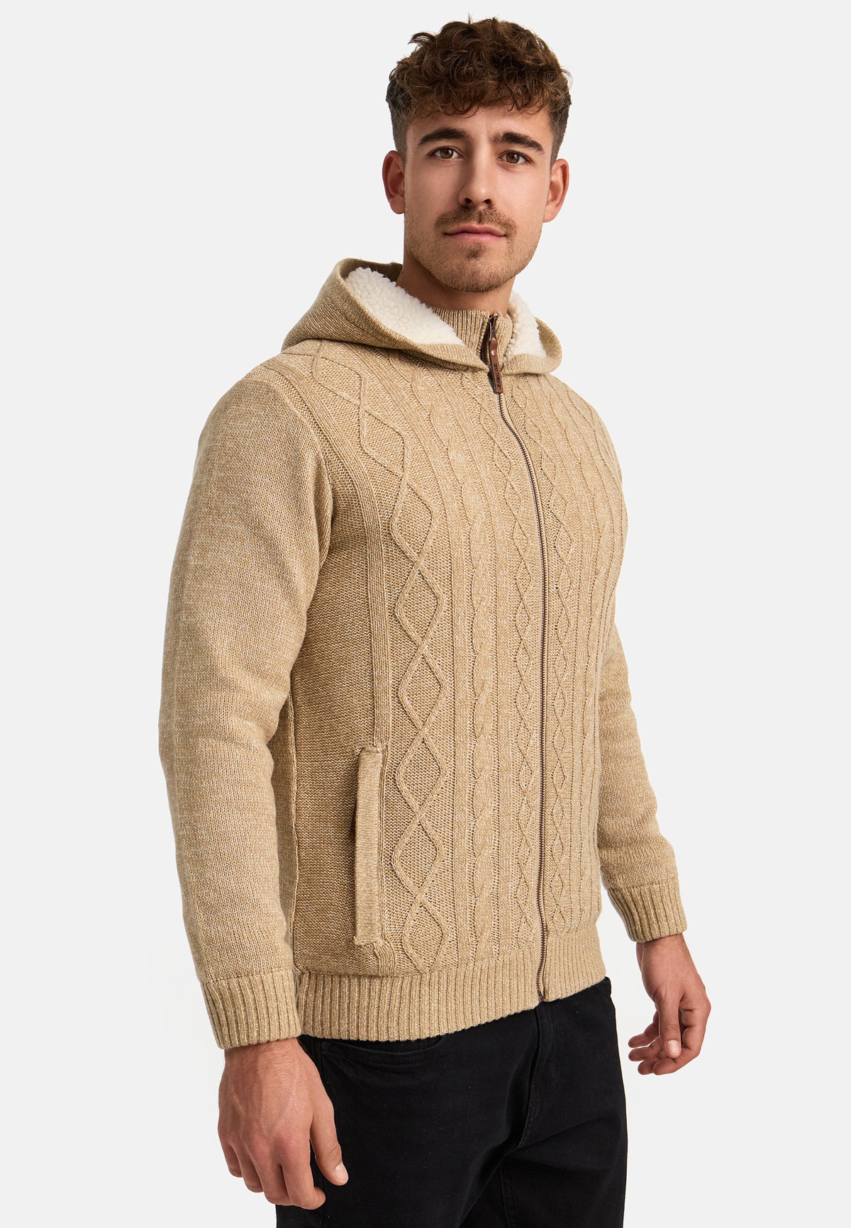 Strickjacke INRandolph Produktbild